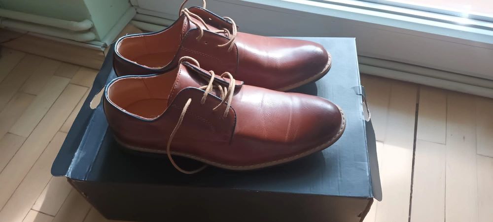 Costum+pantofi o singura purtare