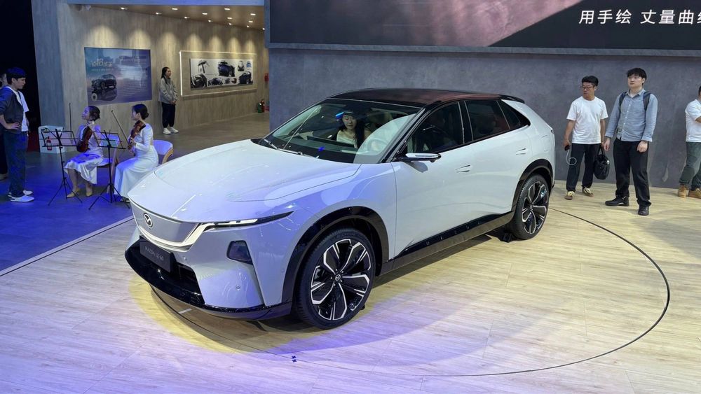 MAZDA EZ60 Yengi model