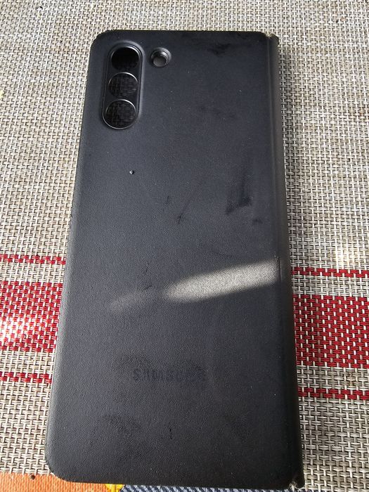 Продаю    чехол от samsung s21+