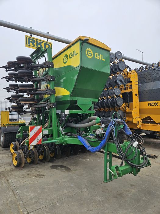 Semanatoare NO-TILL GIL SEMBRADORA 6m (Demo 90 ha)