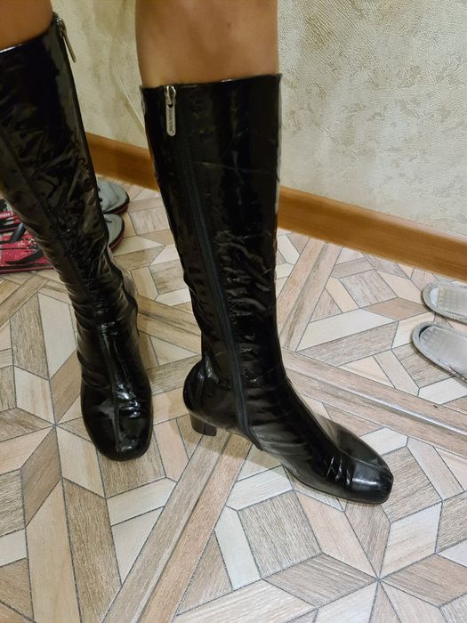 Продам б/у женские сапоги 39/40 размер