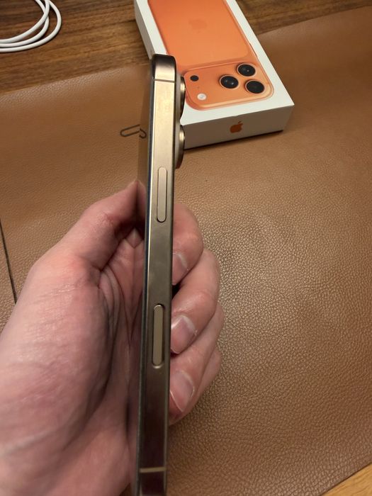 iPhone 16 Pro – 512GB, Desert Titanium