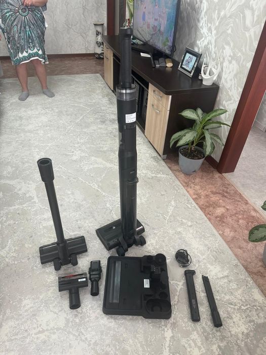 Продам моющий пылесос модель Q9 Dream