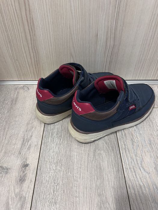 Pantofi sport Levi’s nr 32