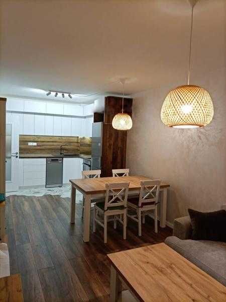 Стилно обзаведен двустаен апартамент в центъра на града