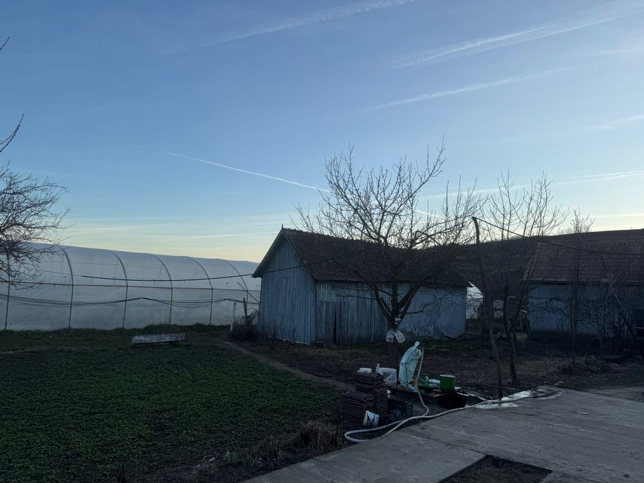 De vanzare in Tritenii-Hotar  Casa 161 mp + Teren 26,70 ar