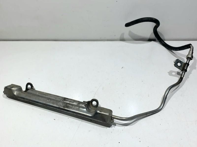 Rampa injectoare Toyota Corolla 2381437051 1.6 benzina 1ZRFAE