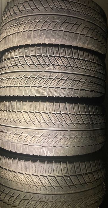 Всесезонни гуми 245 40 18 Goodride dot 20