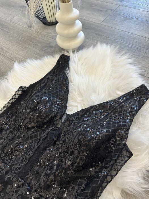 Черна официална рокля