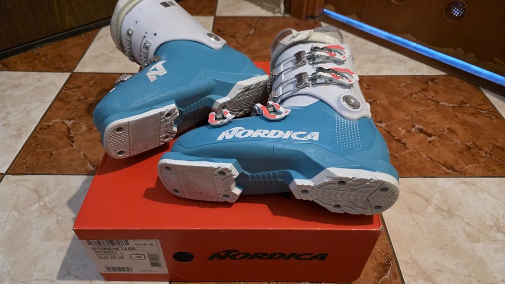 Clăpari nordica J4 Girl marime 24.5/38