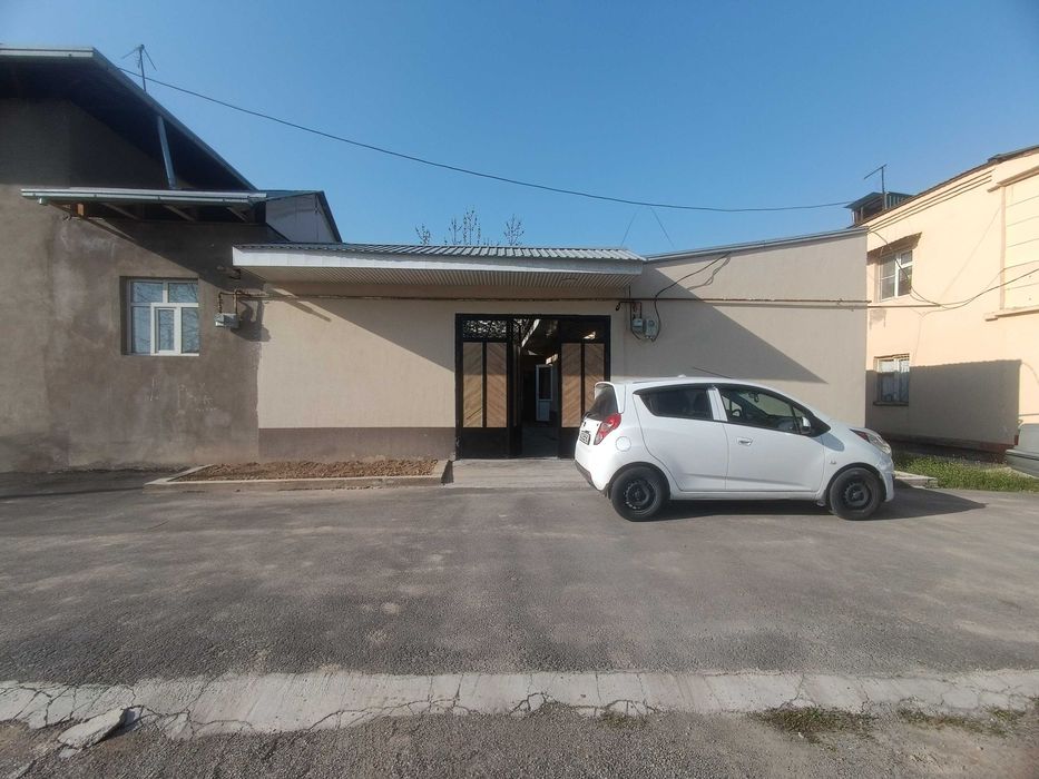 Uy 1,8 sotix 5 xona 3 sanuzel