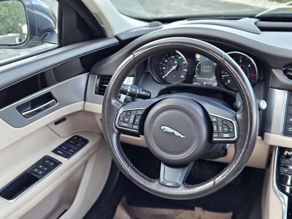 Jaguar Xf 2015 3.0D Full extrase/ variante