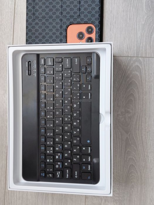 Продается айпад OZCT