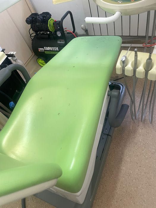 Стоматологическое кресло