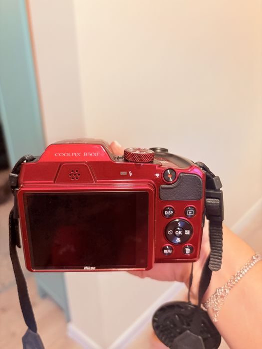 Aparat Foto Nikon Coolpix B500 Husa originala inclusa,  Card SD Cablu de Date.