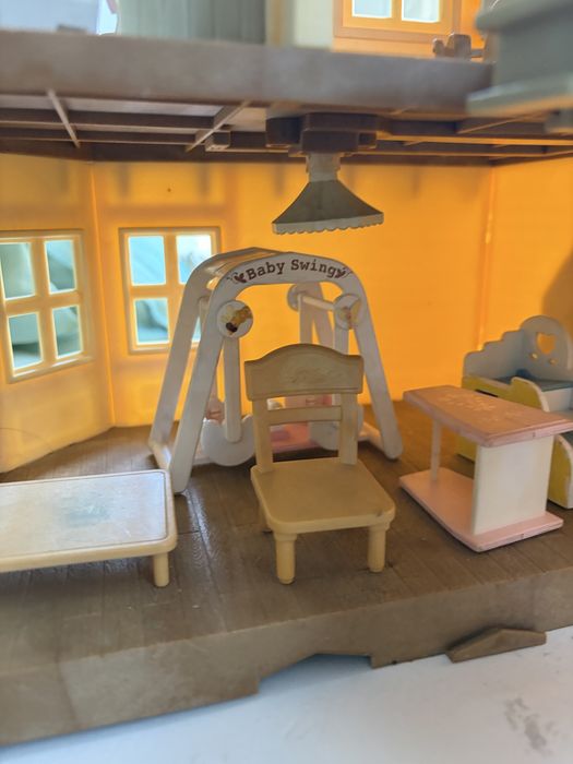 домик sylvanian с мебелью