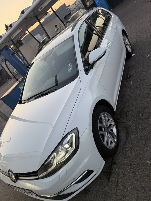 VOLKSWAGEN Golf 2020