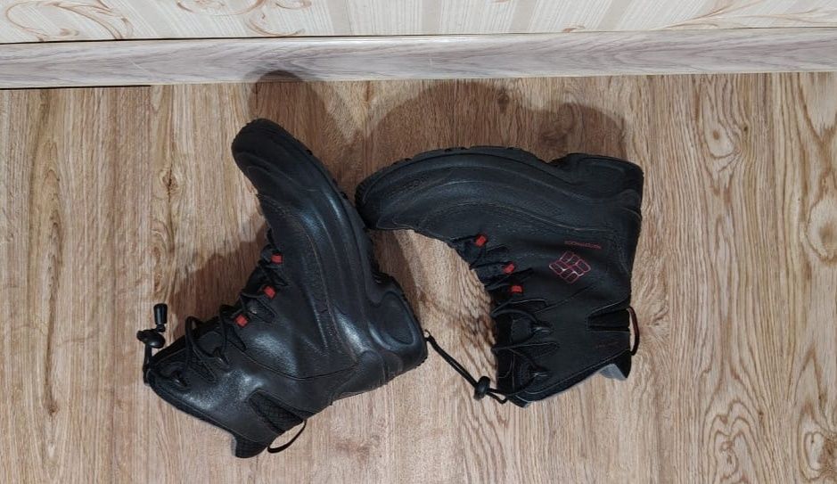 Продам ботинки Columbia