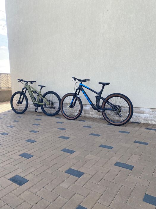 Bicicleta trek full suspension