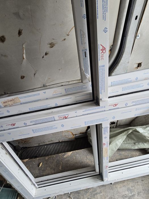 Продам болконное окно с дверью