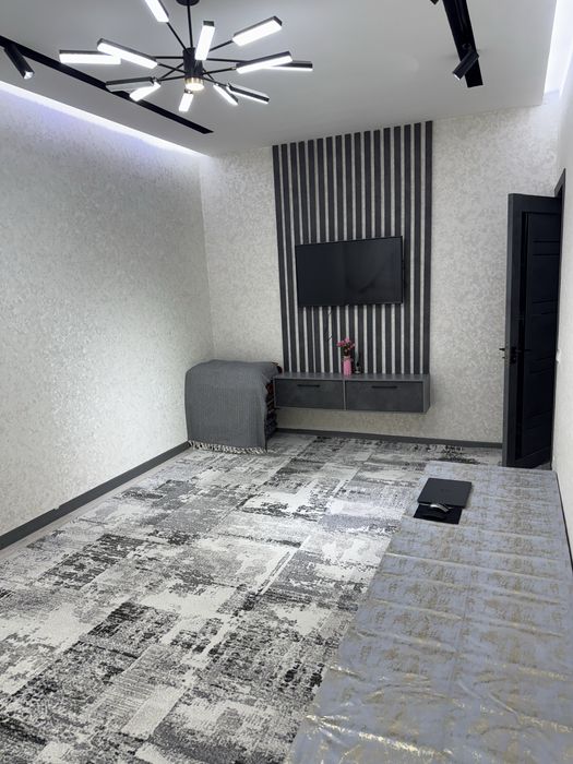 2-комнатная квартира 56,36 м² с дизайнерским ремонтом в стиле хай-тек