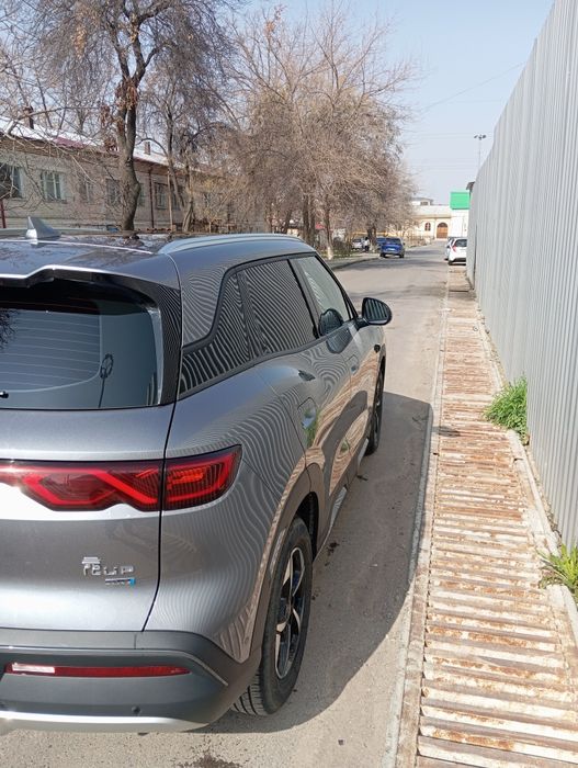 YUAN UP SMART full (лидар, хедап, 540 камера) сотилади