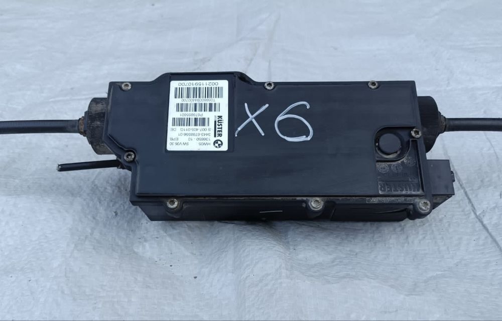 Блок управления ручным тормозом БМВ BMW E70 E71.