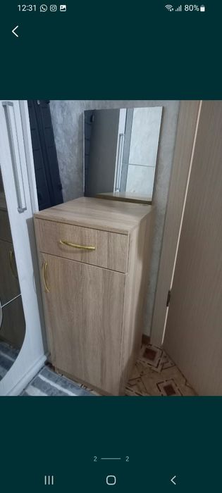 Продам зеркало с тумбой