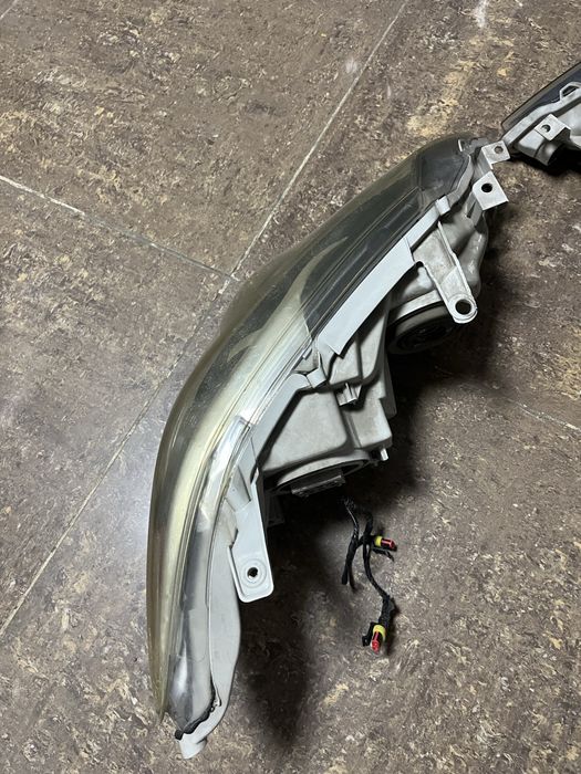 Фары на камри 50