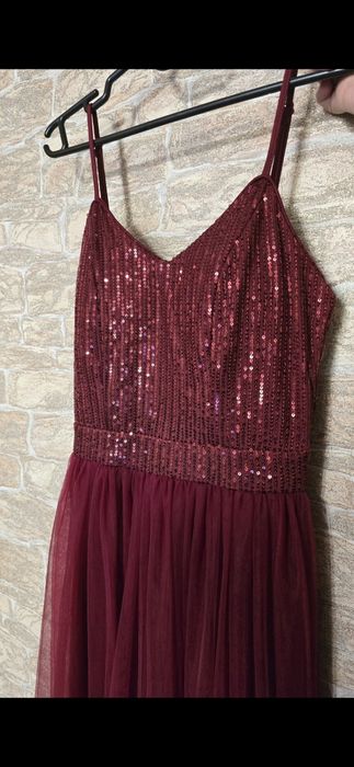 Продам платье размер S