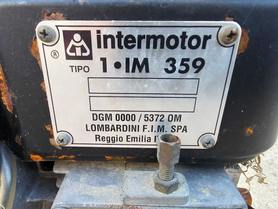 Двигател за Косачка INTERMOTOR 359 на Части.