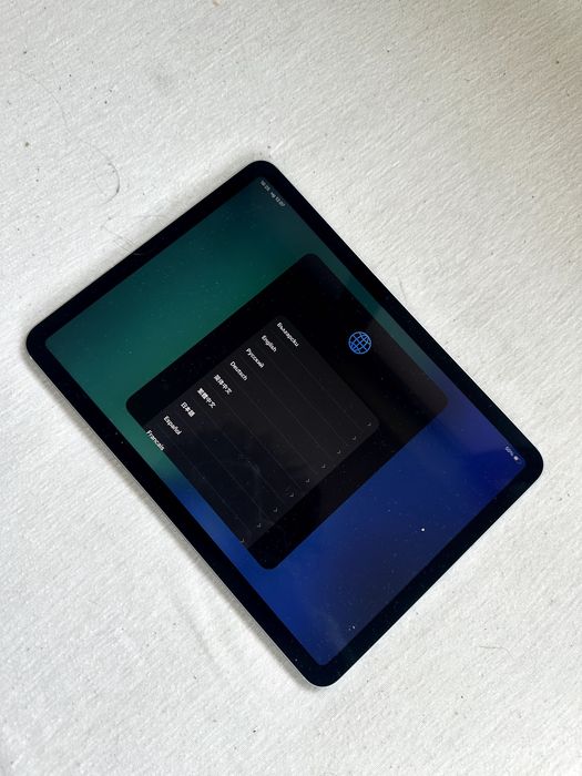 iPad Air M3 1TB заключен, версия 26.1
