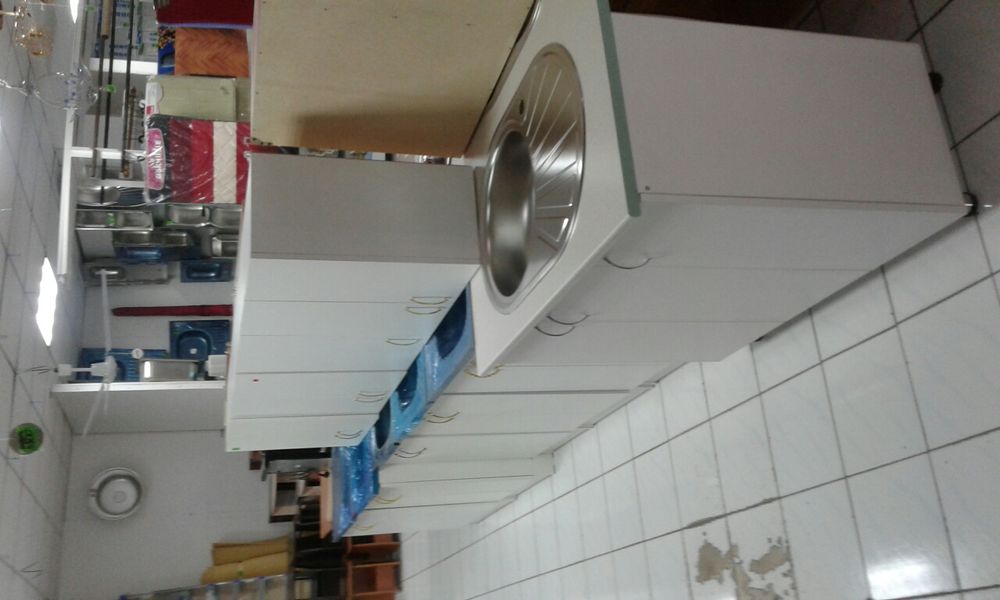 Продам тумба-мойки, умывальник.