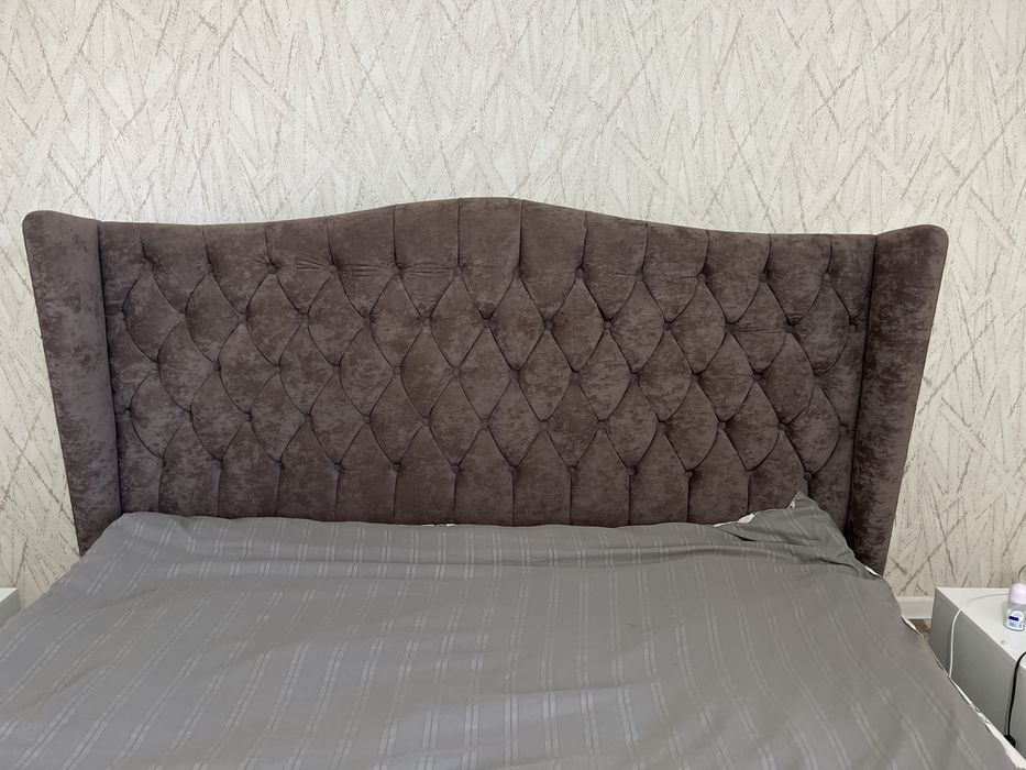 Продам двухспальную кровать
