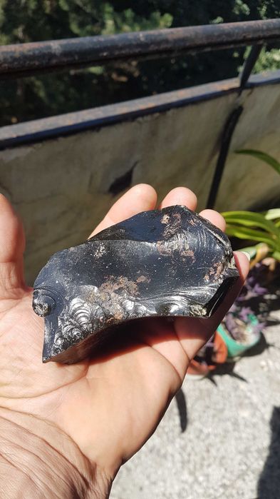 Обсидиан необработен