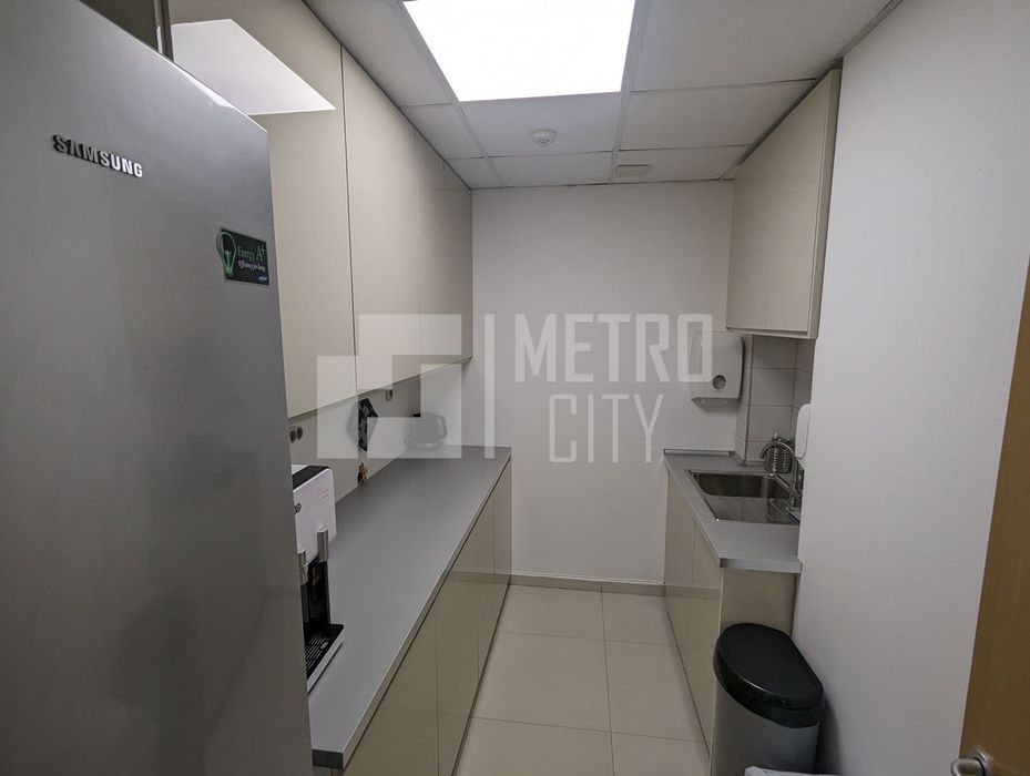 Дава се под наем Офис в София, Младост 3 - 353 кв.м за 2400 € - Снимка #6