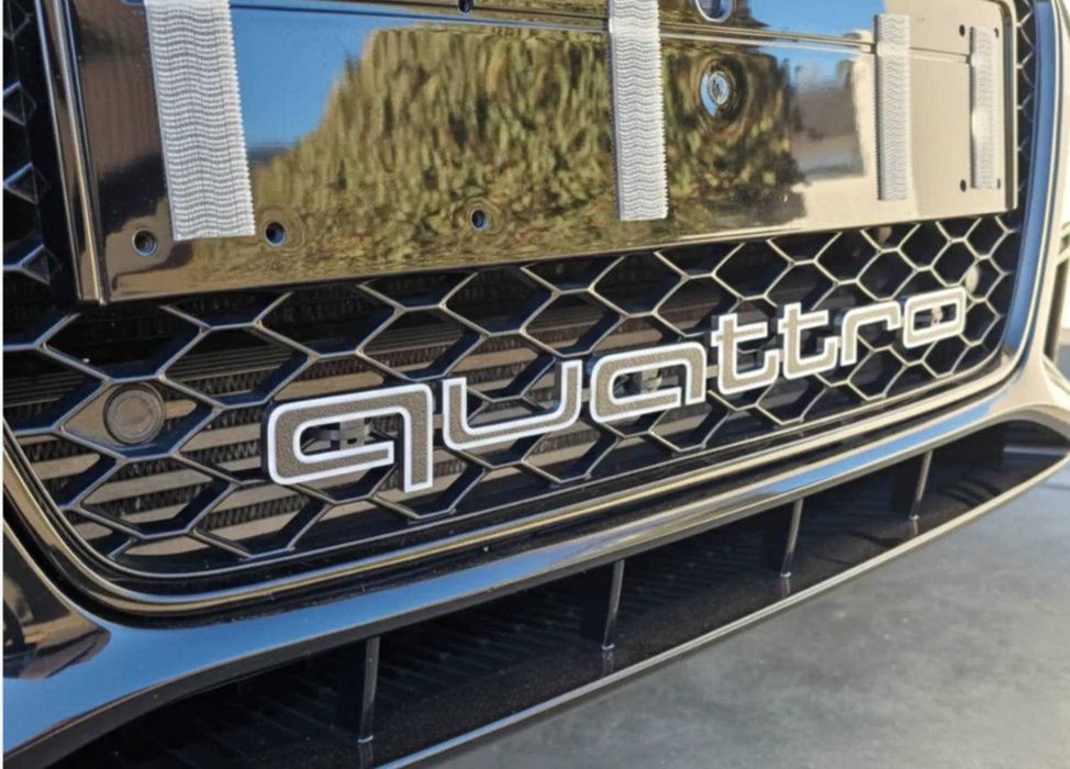 емблема  QUATTRO за решетка,A3 А4 А5 А6 А7 RS маска