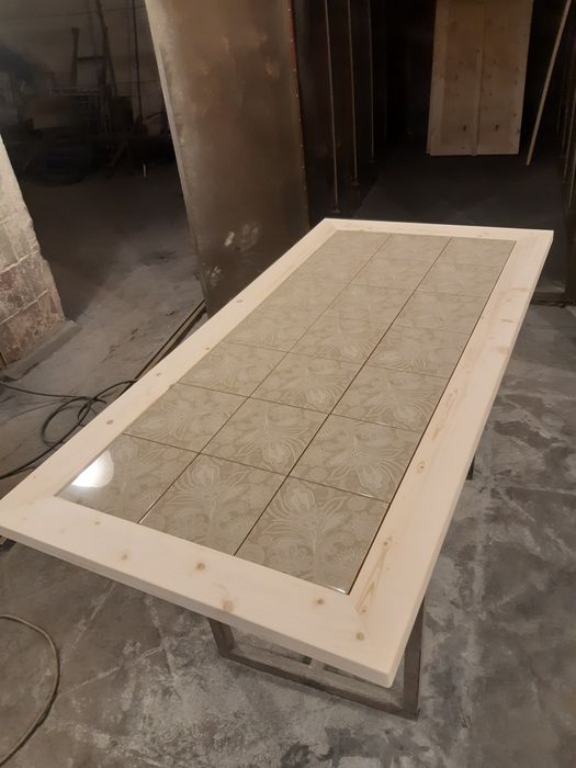 продам столы для кафе ресторанов кухни.