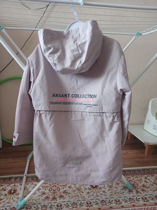 Продам ветровку 122 размера