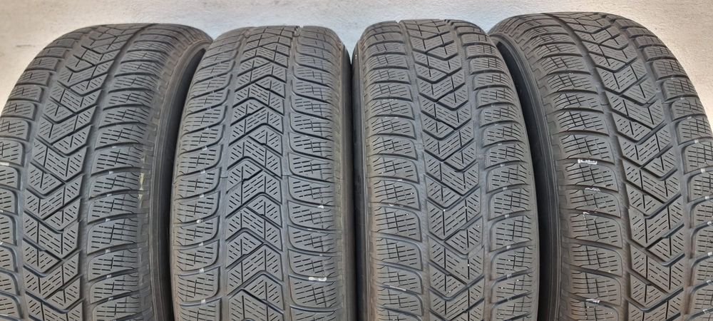 Jante r 17 originale vw tiguan  anvelope de iarna 215 65 17