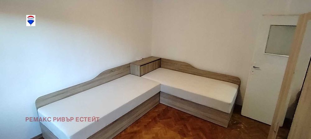 Дава се под наем Тристаен апартамент в Русе, Здравец - 72 кв.м за 331.5 € - Снимка #8