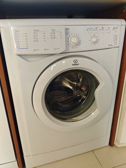 Пералня Indesit IWB6103