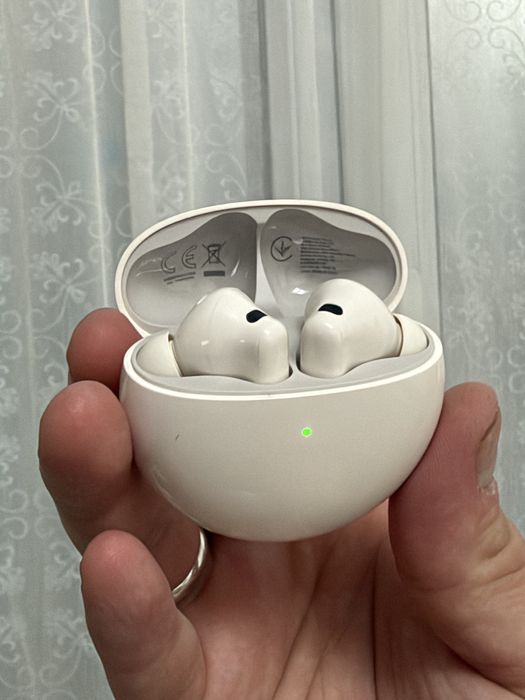 Комплект Huawei смартфон , часы , наушники