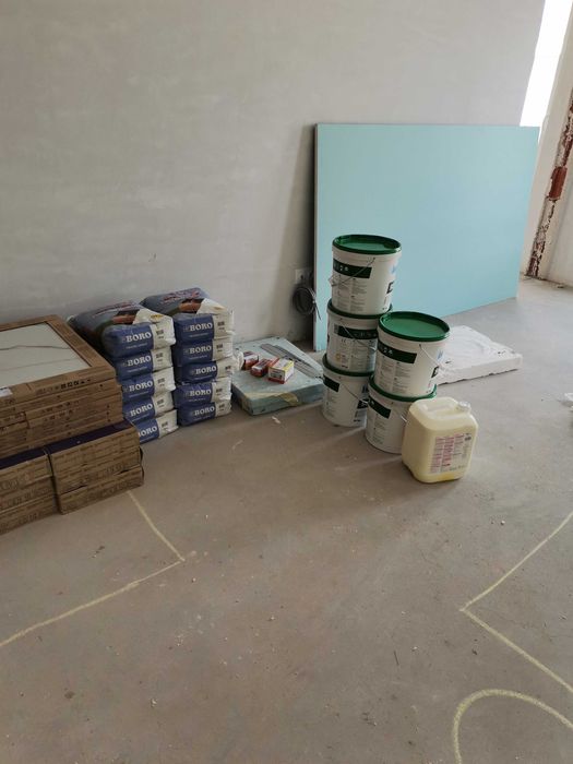 Качване на строителни материали.Извозване на строителен отпадък.