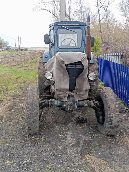 Продам Т-40 б в хорошем состоянии  торг