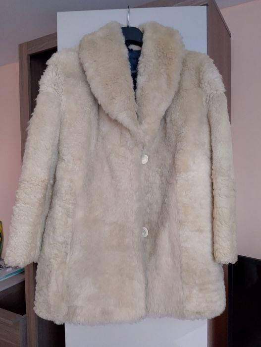 Haina eleganta din blană naturală de oaie