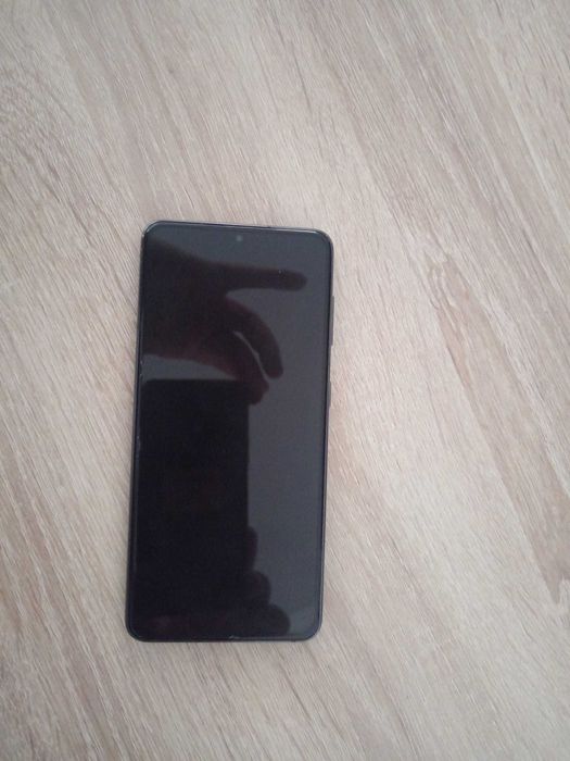 Продается  Самсунг  S21  5G
