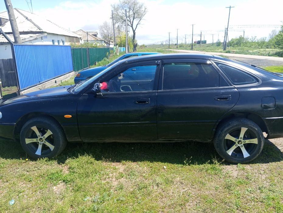 Продам машину MAZDA 626