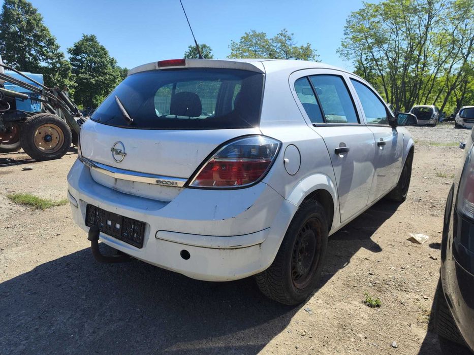 Opel astra H / Опел Астра на части - 1.7 дизел 81кв 110кс