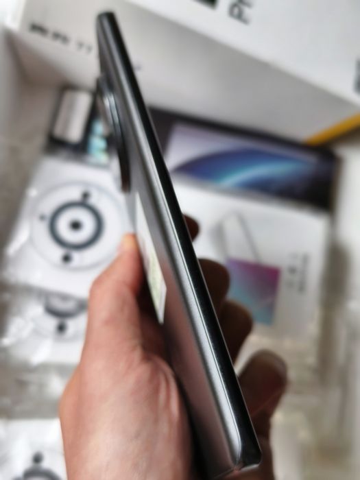 Смартфон Realme 11 pro plus 12/1024gb